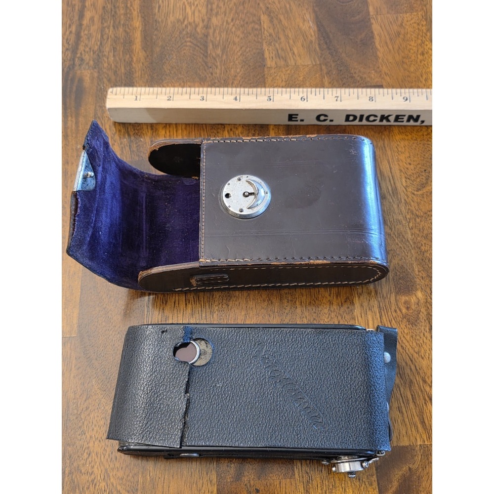Voigtländer‎ Folding Medium Format Roll-film Vintage Camera with Case Untested
